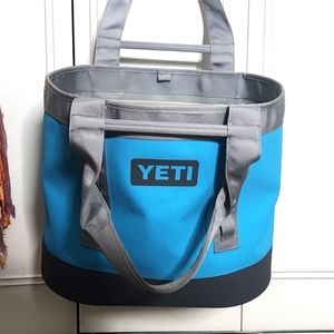 Yeti Camino 50 Carryall Tote